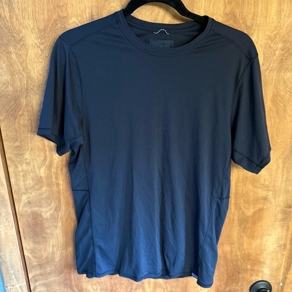 Patagonia Capilene Cool Men's Black T-Shirt size Medium - Picture 1 of 4